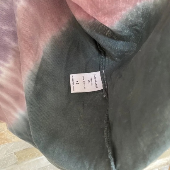 Daydreamer  Tie Dye Long Sleeve Crop Tee in Dusty Rose size XS FLAWED. - Picture 8 of 8